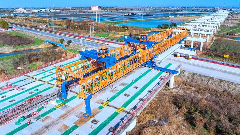 中新“合作-2025”陆军联合训练开始